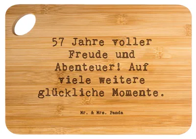 Produktbild von Mr. & Mrs. Panda Hackbrett Spruch 57. Geburtstag Freude - Transparent - Geschenk, Schneidebrett, Momente, Alter, Leben genießen, Holzbrett, vesperbrett, Frühstücksbrett
