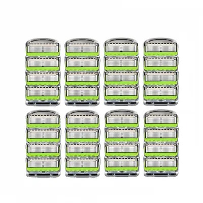 Produktbild von Packung mit 32 Rasierklingen für Herren mit Fusion 5-kompatiblen Klingen, Rasierzubehör, manuelle Rasierklingen
