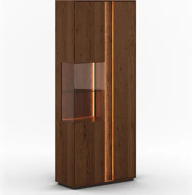 Produktbild von Wohnzimmer Vitrine mit 84,5 cm Breite in Eiche massiv, tabakfarben geölt, inkl. LED-Beleuchtung - CARISOLO-163