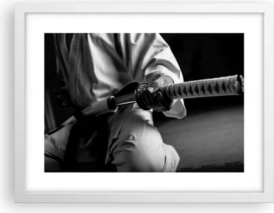Produktbild von Gerahmtes Poster - Weißer Rahmen - Samurai-Schwert - 40x30 cm - Wand Bild - Wanddeko - Wandbilder - Kunstposter - Wandposter - Bilderrahmen - Bilder - Kunstdruck - Wandbild - P2WAA40x30-3746