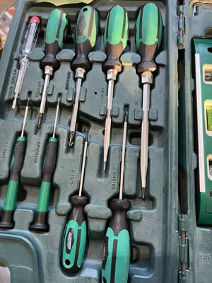 Produktbild von Mannesmann M29085 89-teiliger Premium Universal- und Haushalts-Werkzeugkoffer