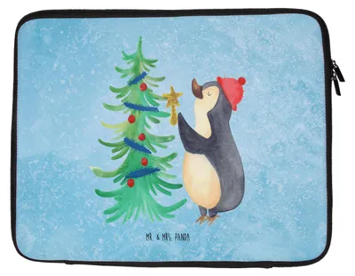 Produktbild von Mr. & Mrs. Panda Laptop Hülle Pinguin Weihnachtsbaum 27 x 36 cm - Eisblau - Geschenk, Weihnachten, Sleeve, Laptophülle, Tasche, Winter, Laptoptasche