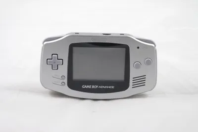Produktbild von Nintendo Game Boy Advance Handheld-Spielkonsole GBA - Zustand: Akzeptabel Silver