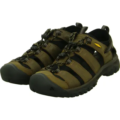 A pair of brown and black KEEN Targhee II sandals are shown against a white background.