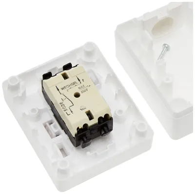 Produktbild von Kopp 563602000 Aufputz-Feuchtraum Universalschalter IP44 Standard Schalter