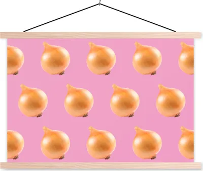 Produktbild von MuchoWow® Textilposter Gemüse - Zwiebeln - Rosa 120x80 cm mit holzfarbenen Rahmen - Aufhängeset