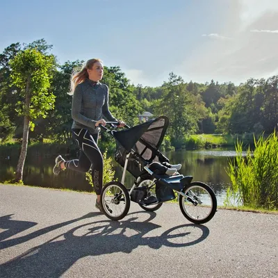 Image de BabyTrold Jogger Buggy noir à pneus gonflables, 8 kg, avec frein à main & panier