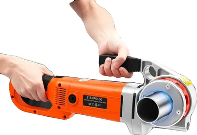 Zdjęcie produktu dla Elektryczna gwintownica do rur, moc 2300 W, kompatybilność z rozmiarami od 1/2" do 2", wytrzymała stop aluminium, przyjazna dla użytkownika konstrukcja, wszechstronna wydajność