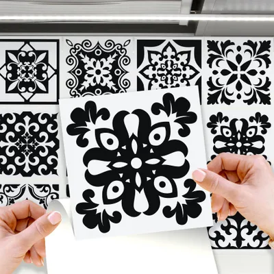Produktbild von WALPLUS 24 Stück selbstklebende Fliesen 15 x 15 cm Calli Schwarz und Weiß Mediterraner Wandfliesenaufkleber Hitzebeständige Fliesenfolie für Bad Küche
