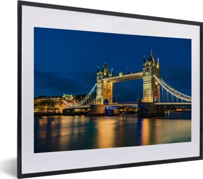 Produktbild von MuchoWow® MuchoWow® Gerahmtes Poster Tower Bridge beleuchtet am Abend in England 40x30 cm - Poster mit zchwarzem Bilderrahmen - Bilderrahmen - Poster im Rahmen