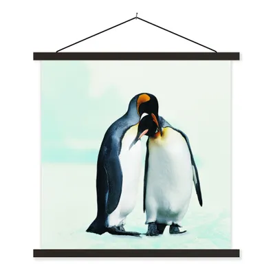 Produktbild von MuchoWow® Textilposter Pinguine - Schnee - Familie 60x60 cm mit schwarzem Rahmen - Posteraufhänger