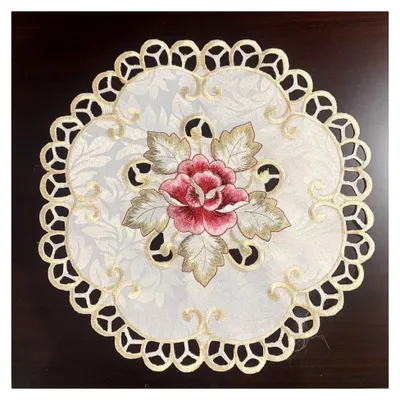 Produktbild von 4 Stück Tischset mit Blumenstickerei, runde Untersetzer aus durchbrochenem Stoff, 20 cm, Gold