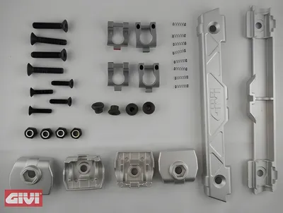 Obrázok produktu pre Montážna sada GiVi ľavá a pravá hliníková pre bočný nosič kufrov Trekker Outback