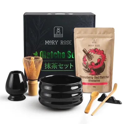 Produktbild von Mary Rose - Geschenkset Red Matcha Erdbeere Pulver 50g - 100% Frucht - Schwarz Keramik Matchawan Schale Yoru 500ml - Mit Bambus Chasen Besen