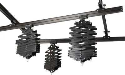 Produktbild von Walimex Deckenschienen System - 4000 x 3000 x 700 mm - mit 3 stufenlosen Streckscheren 30-200 cm und 5/8" Spigots - Schienen System für Lampen Lichtquellen Kameras Studio Equipment