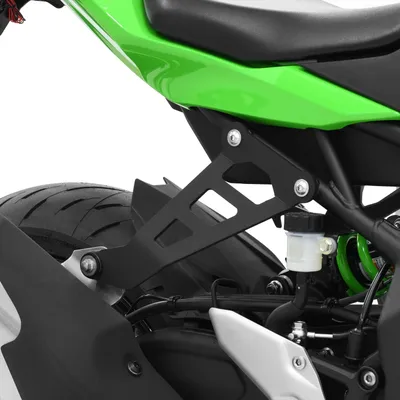 Obrázok produktu pre Držiak výfuku ZIEGER kompatibilný s Kawasaki ZX-4RR čierny