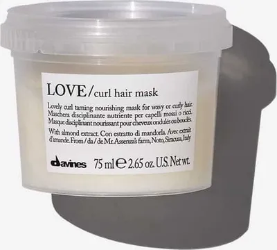 Produktbild von Davines Essential Haircare Love Curl Hair Mask pflegende Haarmaske für lockiges Haar 75 ml
