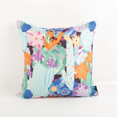 Produktbild von Outdoor Kissen 50x50 cm Kakteen Blumen Bunt – Wetterfest mit Füllung