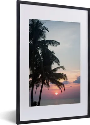 Produktbild von MuchoWow® Gerahmtes Poster Palme - Tropisch - Sonnenuntergang 40x60 cm - Poster mit Schwarzem Bilderrahmen Wandposter Rahmen Foto Bilder - Poster in Rahmen