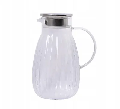 Produktbild von Glaskrug 1,8L aus Borosilikatglas mit Deckel | Geriffelte Glaskaraffe für Heiß- & Kaltgetränke | Hitzebeständige Teekanne & Wasserkrug
