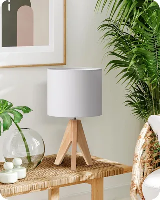 Image de Lampe de chevet en bois, lampe de table à trois pieds, douille E27, couleur blanche, abat-jour en lin de style vintage