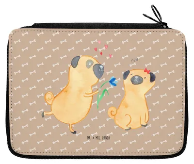 Produktbild von Mr. & Mrs. Panda Bleistiftetui Mops Verliebt - Hundeglück - Geschenk, Partner, Federmappe, Knuffig, Etui, Sprüche, Hund, Federmäppchen, für Stifte, Möpse, Federtasche