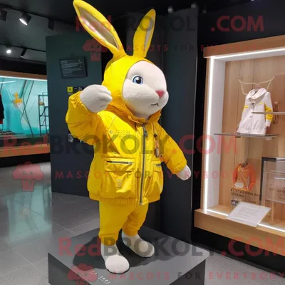 Produktbild von Maskottchenkostüm REDBROKOLY Gelber Hase mit Windjacke und Broschen