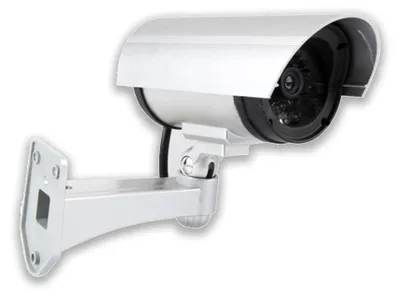 Zdjęcie produktu dla Atrakcyjna kamera monitoringu, przeznaczona do użytku zarówno wewnątrz, jak i na zewnątrz budynków, wyposażona w migające światło
