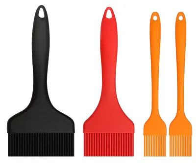 Produktbild von Set mit 4 Silikon-Backpinseln. Küchenpinsel aus lebensmittelechtem Silikon. Hitzebeständige Silikon-Kochpinsel zum Backen, Kochen und Grillen.