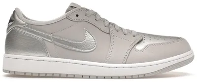 Produktbild von Jordan 1 Low OG Metallic Silver - EU 35.5
