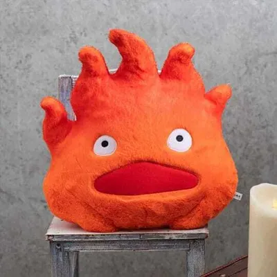 Produktbild von Semic Plüschfigur Calcifer (Das wandelnde Schloss), 31 cm, 100% Polyester, Offiziell lizenziert