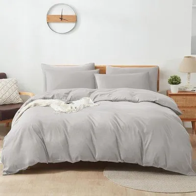 Zdjęcie produktu dla Zestaw pościeli Ibzoa® 135x200 cm – 100% organiczna bawełna, oddychająca (200 TC), jasnoszara, zawiera poszewkę na poduszkę 80x80 cm z zamkiem błyskawicznym