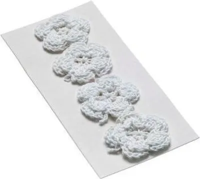 Produktbild von Kwiatki dekoracyjne 35mm białe 4szt