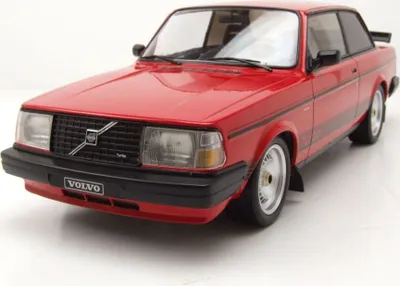Produktbild von Volvo 240 Turbo 'Custom' 1984 - 1:18 - IXO Models