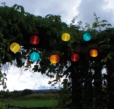 Zdjęcie produktu dla Girlanda solarna ogrodowa FESTIVAL 10 lampek LED IP44