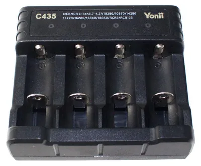 Produktbild von Ladegerät für CR2 und CR123A Akkus (Lithium-Ionen) - 4-fach