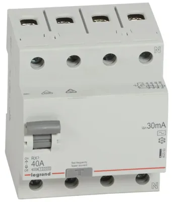 Image de RX3 40A/30MA/AC Interrupteur différentiel 40A 4P 4M 30MA AC 6KA