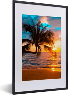 Produktbild von MuchoWow® Gerahmtes Poster Palme - Sonnenuntergang - Horizont - Strand - Meer - Tropisch 40x60 cm - Poster mit Schwarzem Bilderrahmen Wandposter Rahmen Foto Bilder - Poster in Rahmen