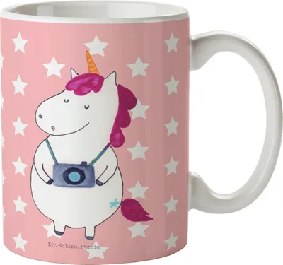 Produktbild von Mr. & Mrs. Panda Tasse Einhorn Fotograf - Rot Pastell - Geschenk, Einhörner, Urlaub, Unicorn, Weltenbummler, schöne, Kamera, Bedruckte, Teetasse, Fotografie, haferl
