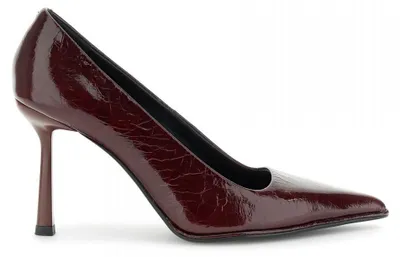 Produktbild von Café Noir – Oberteil mit Ausschnitt und Absatzschuhe für Damen. Café Noir, Modell C1NA3000, Farbe R014