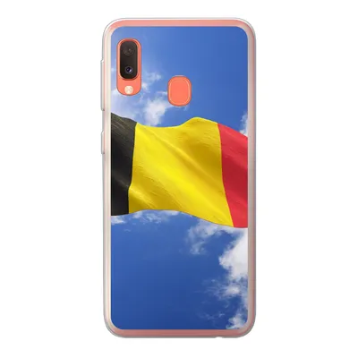 Produktbild von MuchoWow® Handyhülle Schutzhülle Hülle für Samsung Galaxy A20e Die Flagge Belgiens weht am Himmel Silikon Softcase Handy Hülle - Abdeckung