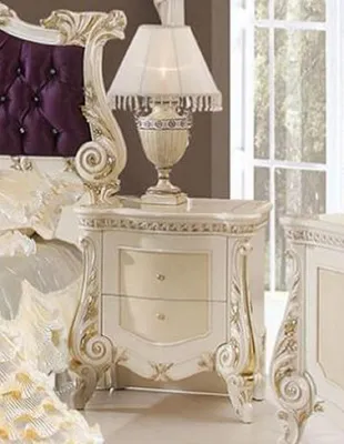 Produktbild von Casa Padrino Luxus Barock Nachtkommode Beige / Weiß / Gold - Prunkvoller Barock Nachttisch mit 2 Schubladen - Luxus Schlafzimmer Möbel im Barockstil - Barock Möbel - Barock Einrichtung