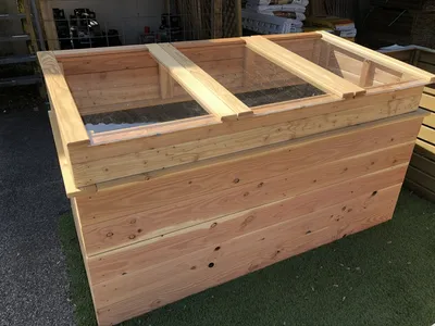 Produktbild von Hochbeet mit Frühbeet Aufsatz aus Lärchenholz Kräuterbeet Pflanzbeet Gemüsebeet Größe Hochbeet in cm: B180 x T80 cm Bohlenstärke Hochbeet: 27mm glatt