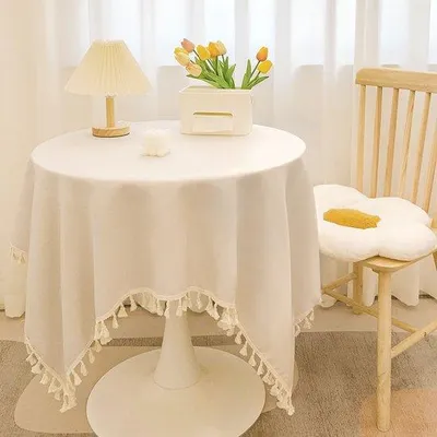 Image de Nappe imperméable avec motifs de pinceaux, 120 x 120 cm, blanche.