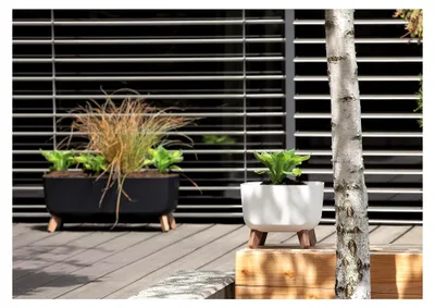 Produktbild von Gracia Square Blumentopf mit abnehmbaren Beinen inkl. Einsatz für Innen- und Außenbereich Pflanzgefäß Quadratisch Kunststoff UV-beständig 24x24x18,7cm (Weiß)