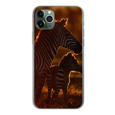 Produktbild von MuchoWow® Handyhülle Schutzhülle Hülle für iPhone 11 Pro Max Zebra - Sonne - Fohlen Silikon Softcase Handy Hülle - Schutz
