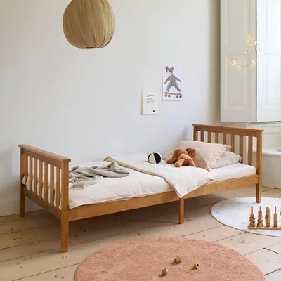 Produktbild von Petite Amélie Kinderbett Milo - 90x200 cm | Walnuss