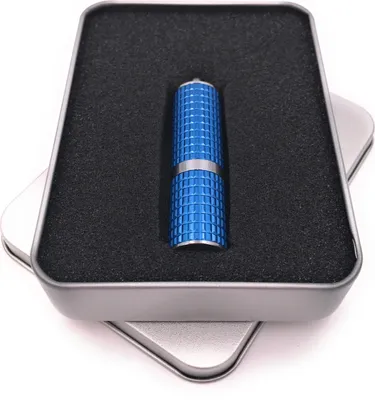 Immagine prodotto di Onwomania bottiglia di rossetto lucidalabbra argento blu in rilievo Chiavetta USB in confezione regalo di alluminio 8 GB USB 2.0