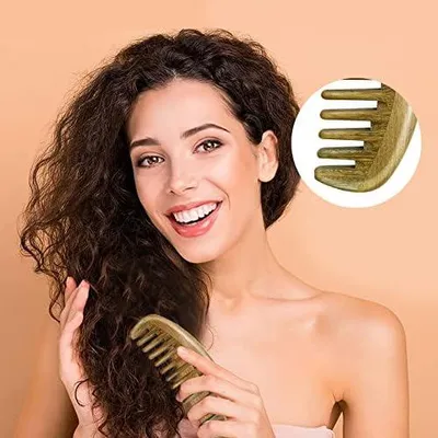 Produktbild von Grobzinkiger Holzkamm aus Sandelholz für lockiges Haar, ohne Griff, antistatisch, für Damen und Herren