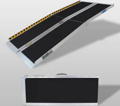 Produktbild von TRUTZHOLM Auffahrrampe 2-fach klappbar 183 cm Traglast 272 kg Alu grau schwarz beschichtet Rollstuhlrampe